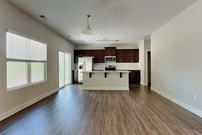 Foto del edificio - 3490 Landshire View Lane
