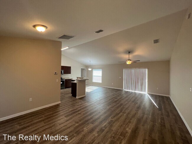 Building Photo - 3 br, 2 bath House - 14635 SW 25th Terr