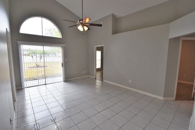 Building Photo - 7309 Marseille Cir