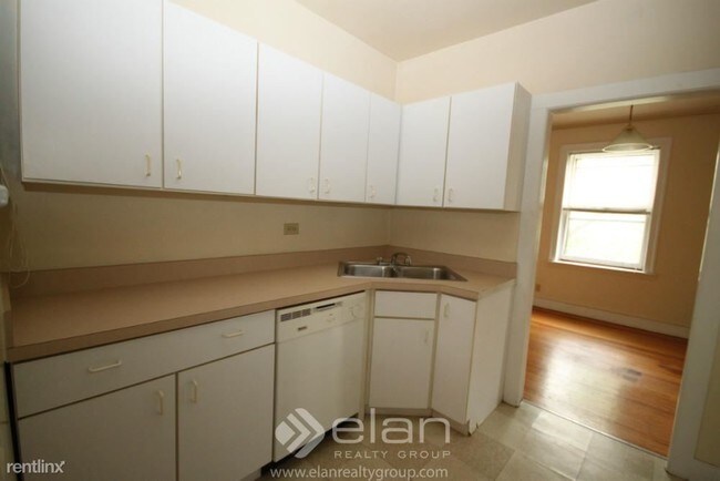 Foto del edificio - 4905 N Glenwood Ave