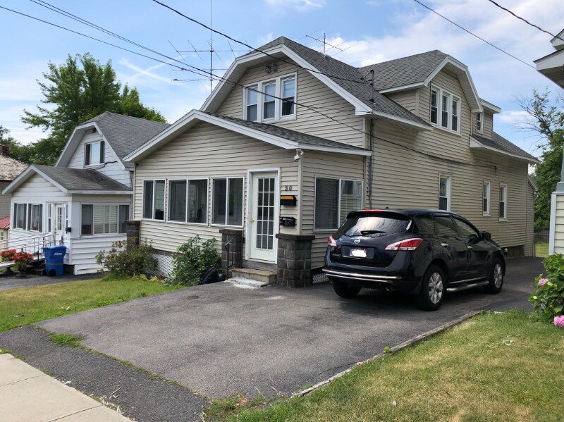 Primary Photo - 30 Lawn Ave