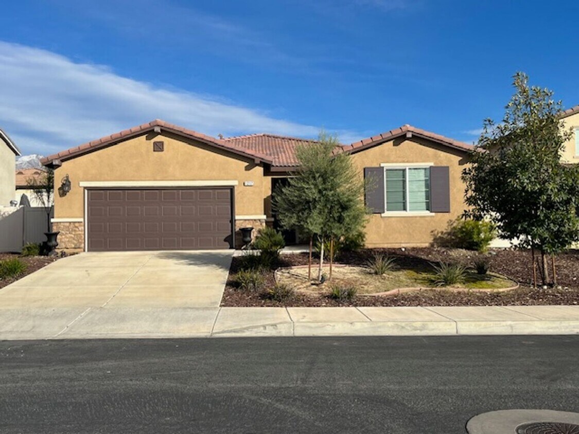 1217 Florence Dr, Mentone, CA 92359 House Rental in Mentone, CA