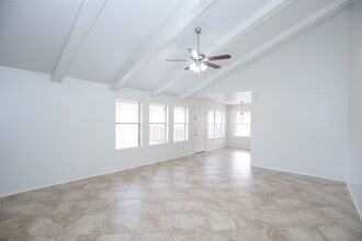 Building Photo - 3003 Planters St