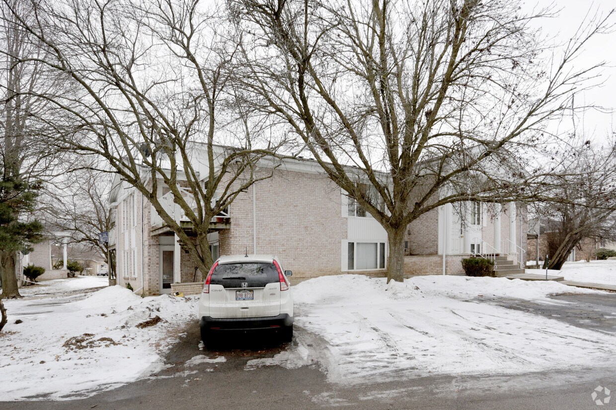 4469 Trevor Cir, Rockford, IL 61109 Apartments in Rockford, IL