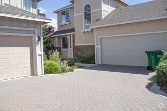 Building Photo - 3509 Heron's Cir