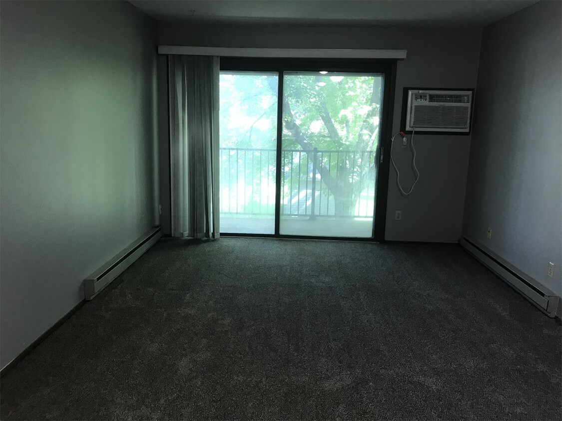 911 E Lincoln Ave Unit 18, Fergus Falls, MN 56537 Apartment for Rent