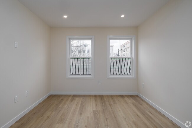 Foto del edificio - 584 Main St