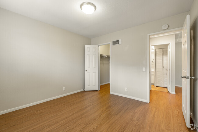 1BR, 1BA - Pacific Gardens Genesee