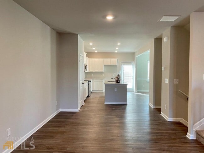 Building Photo - 511 Ruths Dr