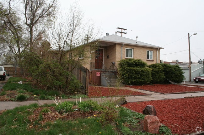 Building Photo - 1522 Ulster St