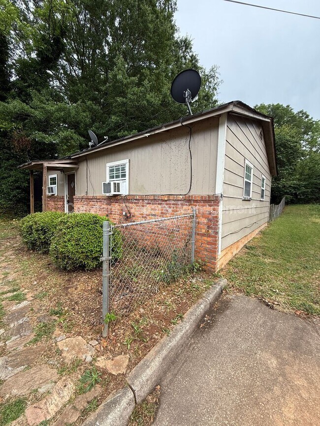 Foto del edificio - 1110 Dewey St