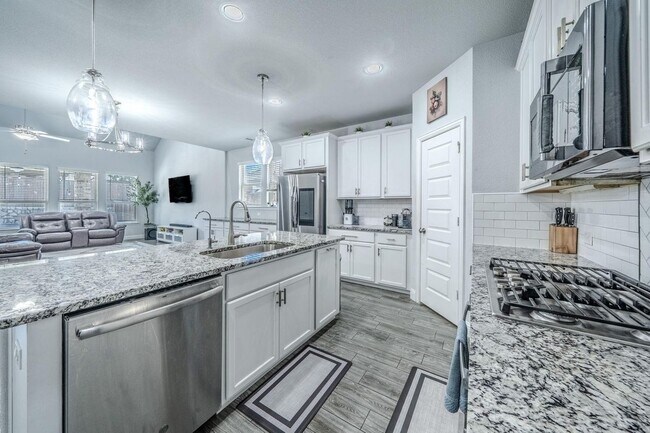 Foto del edificio - 6132 Hightower St