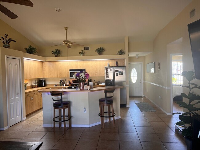 Foto del edificio - 4414 SW 7th Pl