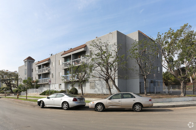 Building Photo - 2501 W View St