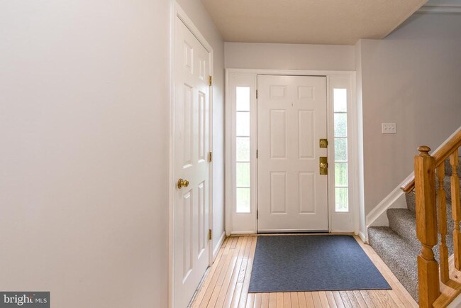 Foto del edificio - 310 Cinnabar Ln