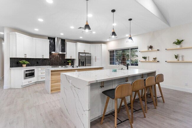 Foto del edificio - 7435 W Richmar Ave