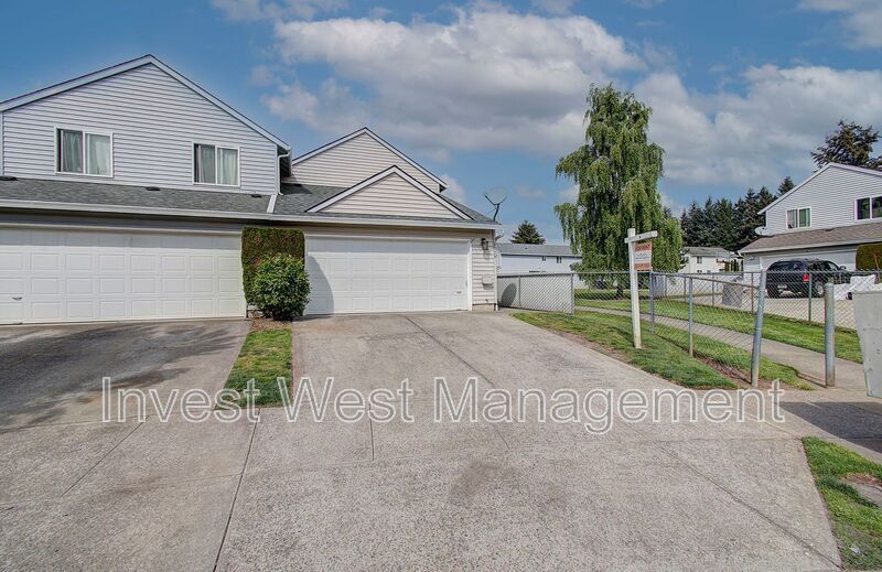 Foto principal - 3020 NE 116th Ave