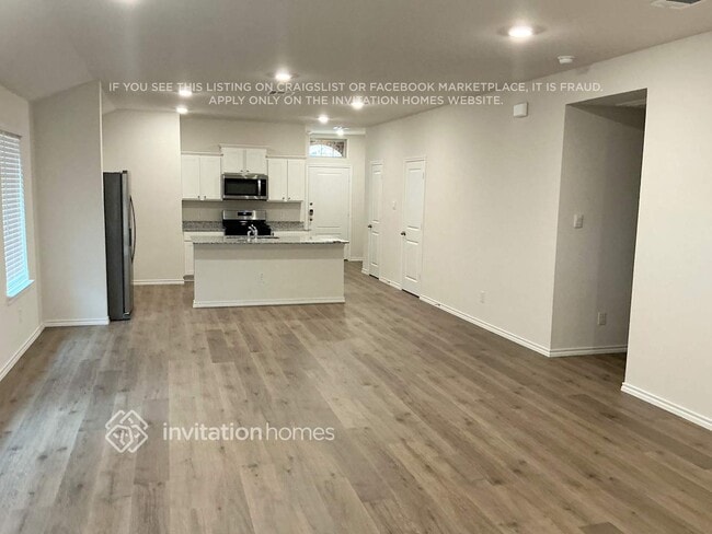 Foto del edificio - 4105 River Rock Ave