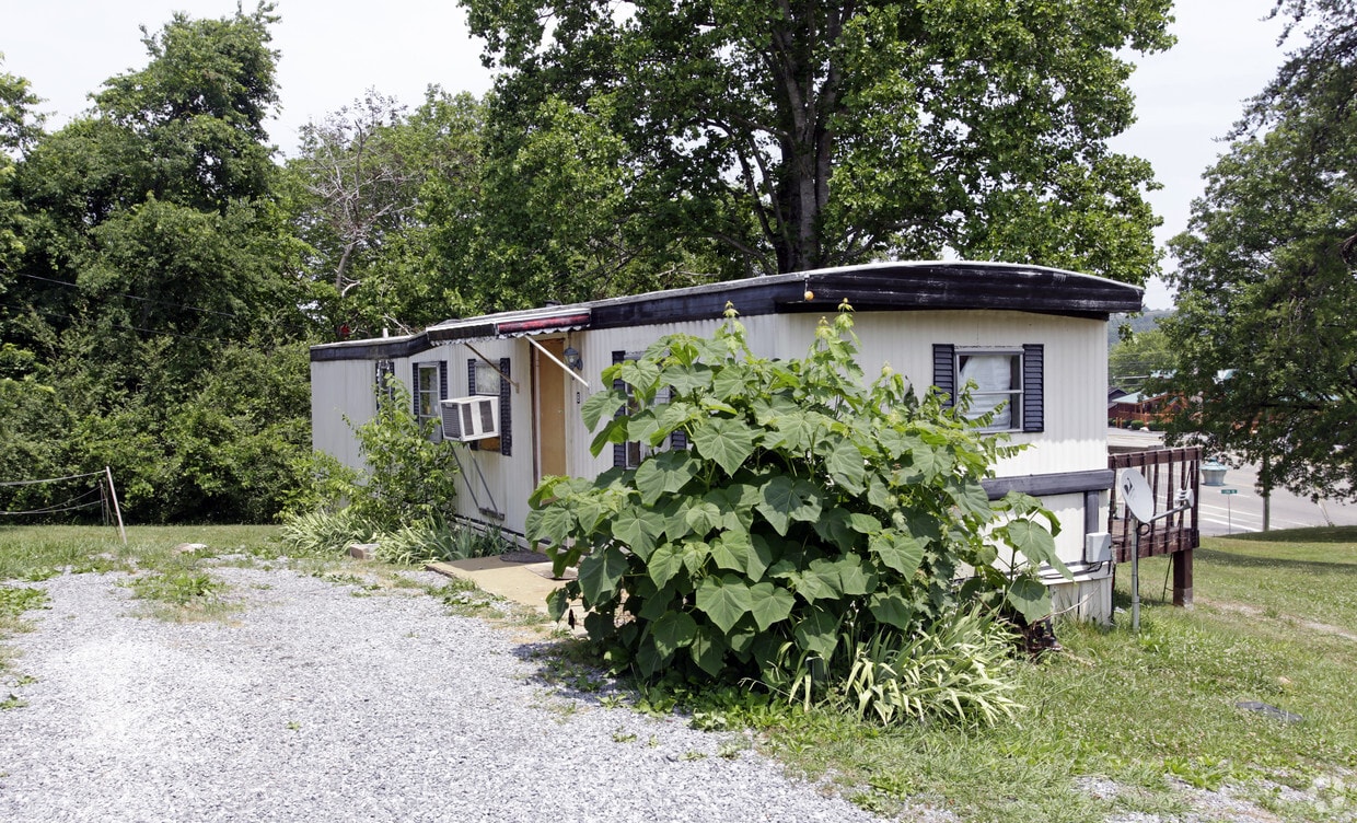 804 Wears Valley Rd, Sevierville, TN 37863 Apartments in Sevierville