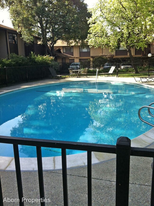 Foto del edificio - 610 Gilbert Ave