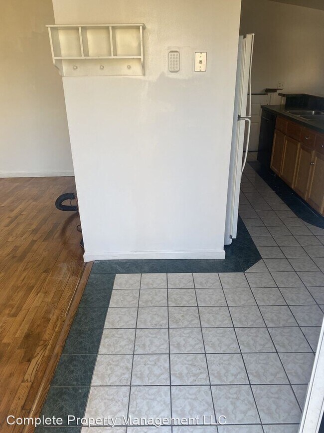 Building Photo - 3 br, 1 bath House - 772 S Venoy St