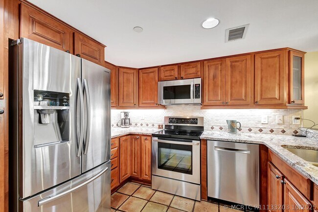 Foto del edificio - 318 Oak Harbour Dr