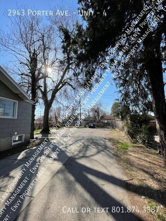 Building Photo - 2943 Porter Ave