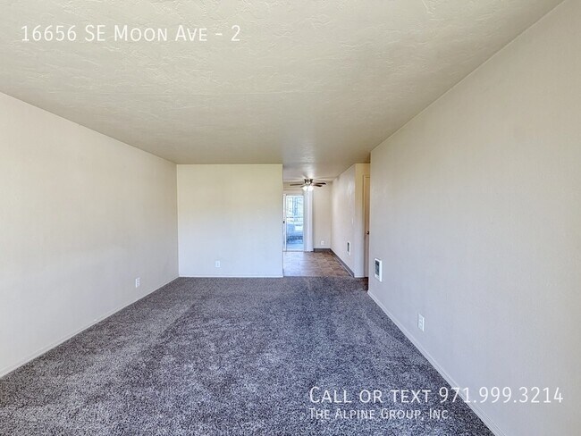 Foto del edificio - 16656 SE Moon Ave