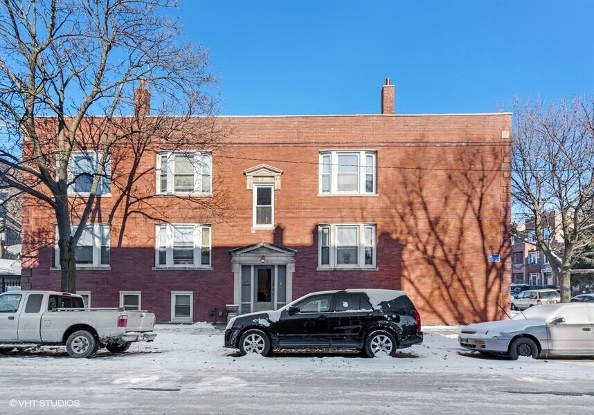 Primary Photo - 832 N. Rockwell Ave.