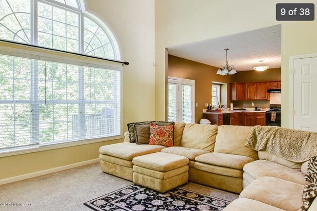 Foto del edificio - 11036 Symington Cir