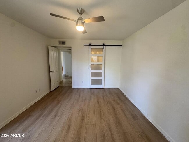 Building Photo - 3235 E Camelback Rd