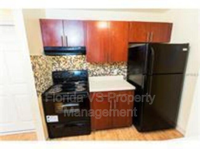 Building Photo - 3851 Bay Club Cir