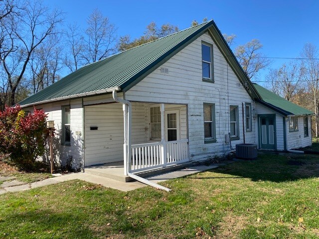 Exterior - 455 S 3rd St