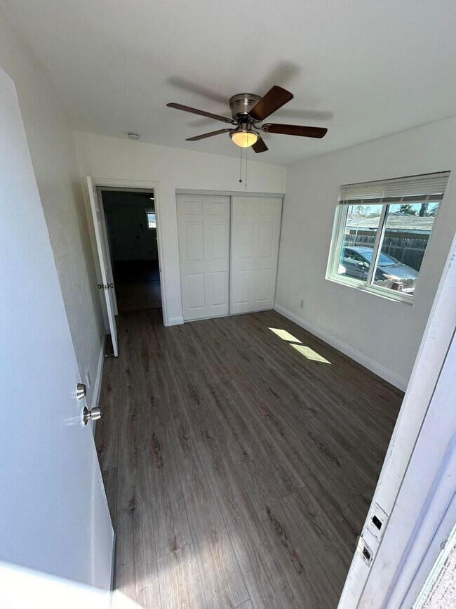 Building Photo - Two BR + Extra Room, Remodeled & Upgraded....