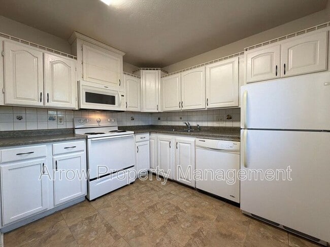 Building Photo - 2000 Washington St