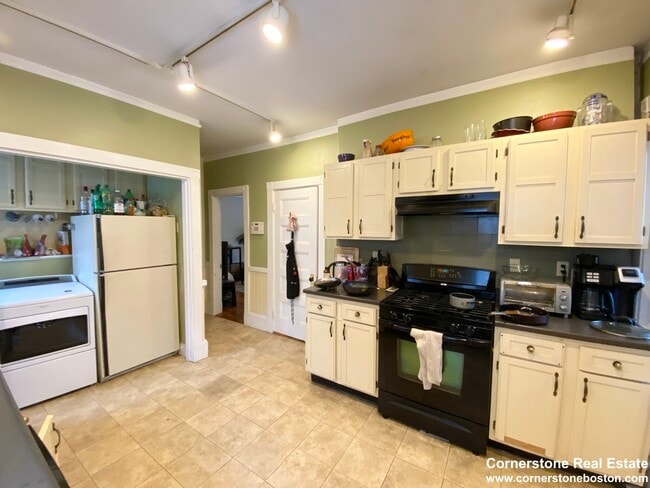 Building Photo - 12 Oswald St