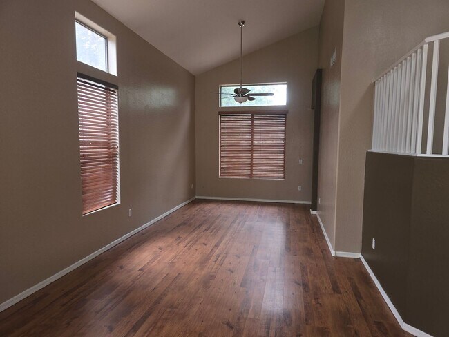 Foto del edificio - 8238 W Melinda Ln