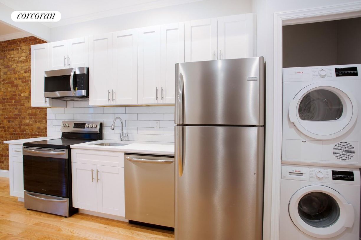 Foto principal - 315 E 57th St