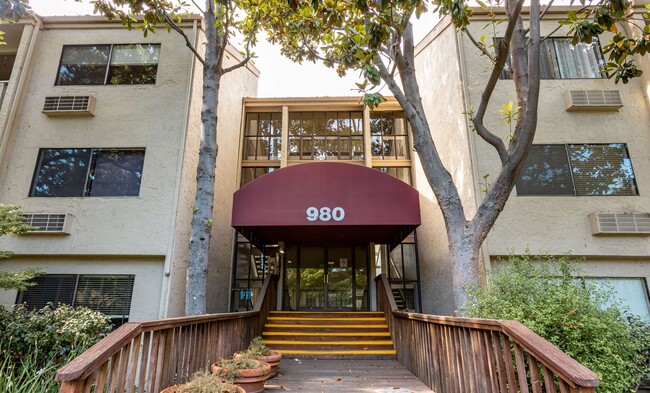 Foto del edificio - 1 Bedroom 1 Bath Remodeled Condo Available...