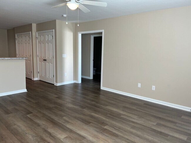 Foto del edificio - Nice 2 bedroom, 2 bath Duplex