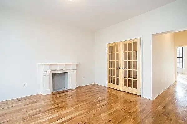 Foto del edificio - 395 Jefferson Ave