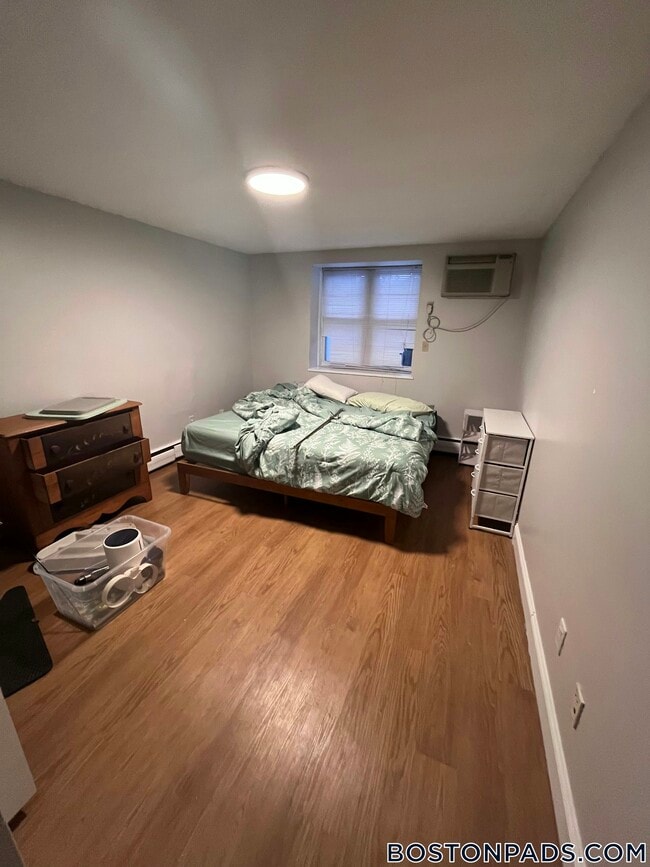 Foto del edificio - 110 Babcock St