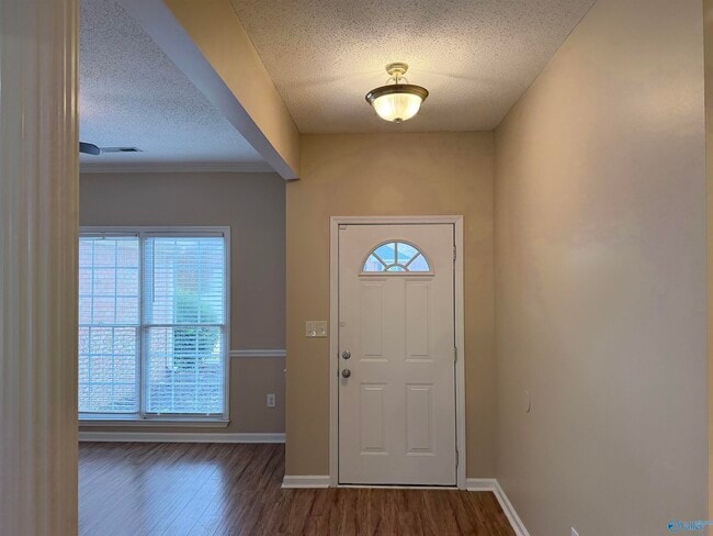 Foto del edificio - 2813 Willowick Tr SE