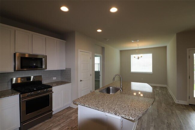 Foto del edificio - 9409 Margaret Jewel Ln