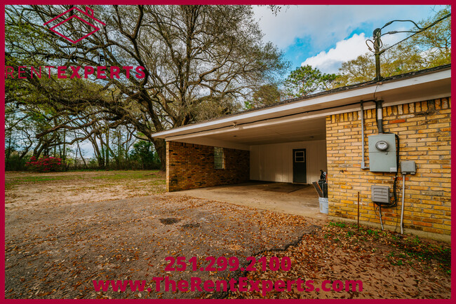 Building Photo - 10470 Old Pascagoula Rd