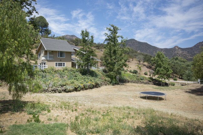 Building Photo - 30550 Mulholland Hwy