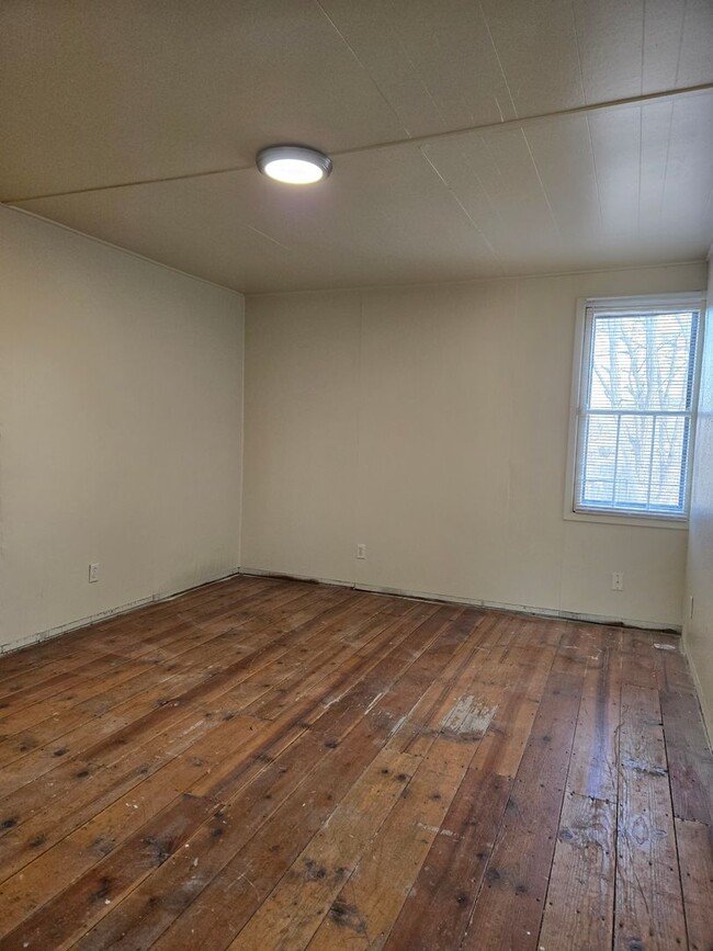 Foto del edificio - Cute 2bed 1 bath home in Dayton- COMING SO...