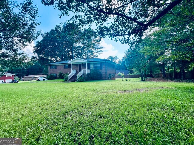 Foto del edificio - 6695 Courtney Dr