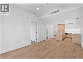 Building Photo - 375 Clayton St