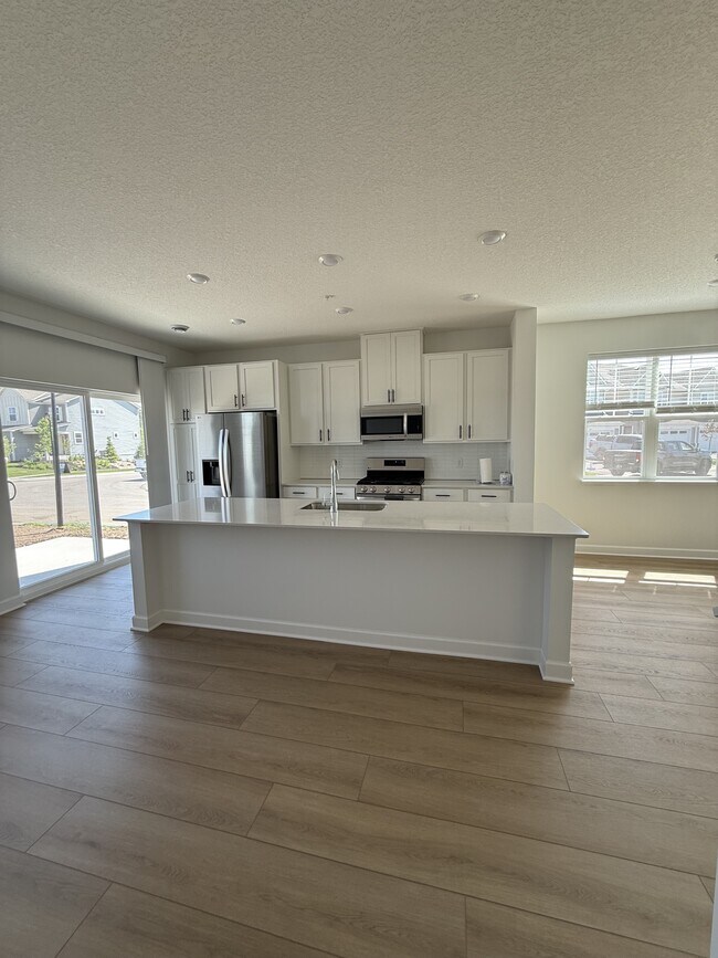 Building Photo - 1071 Anmeadle Row